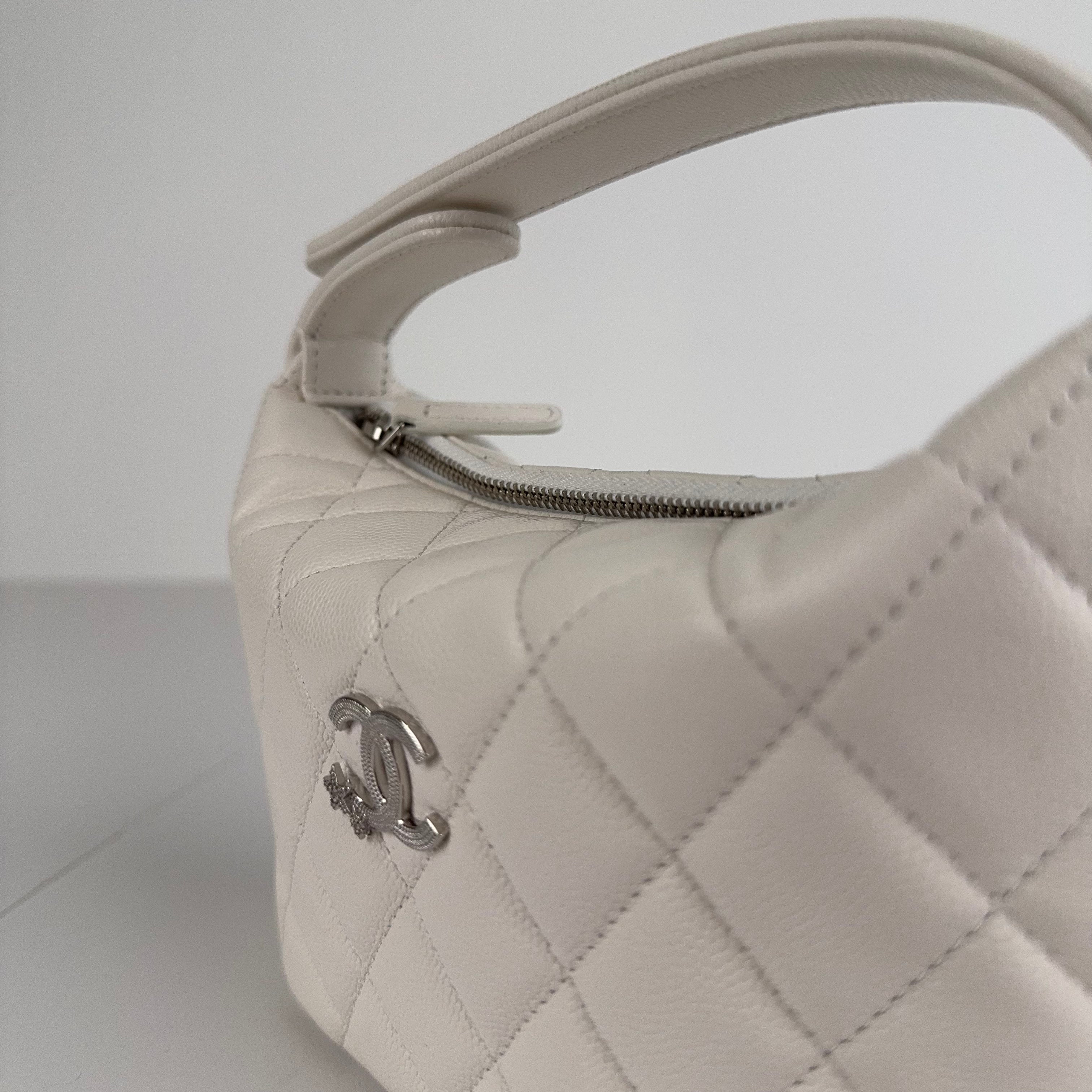 PRE OWNED-Chanel Classic Clutch with Chain with Star logo