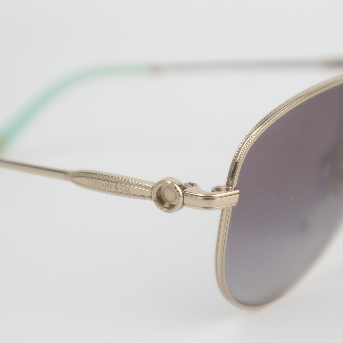 C2713 Tiffany & Co. Sunglasses TF3043 Pale Gold-Blue Sunglasses | Pre-Owned Very Good Pale Gold / Blue Acetate / Metal