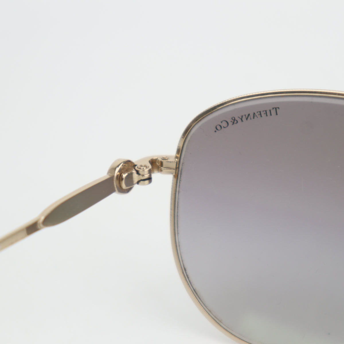 C2713 Tiffany & Co. Sunglasses TF3043 Pale Gold-Blue Sunglasses | Pre-Owned Very Good Pale Gold / Blue Acetate / Metal