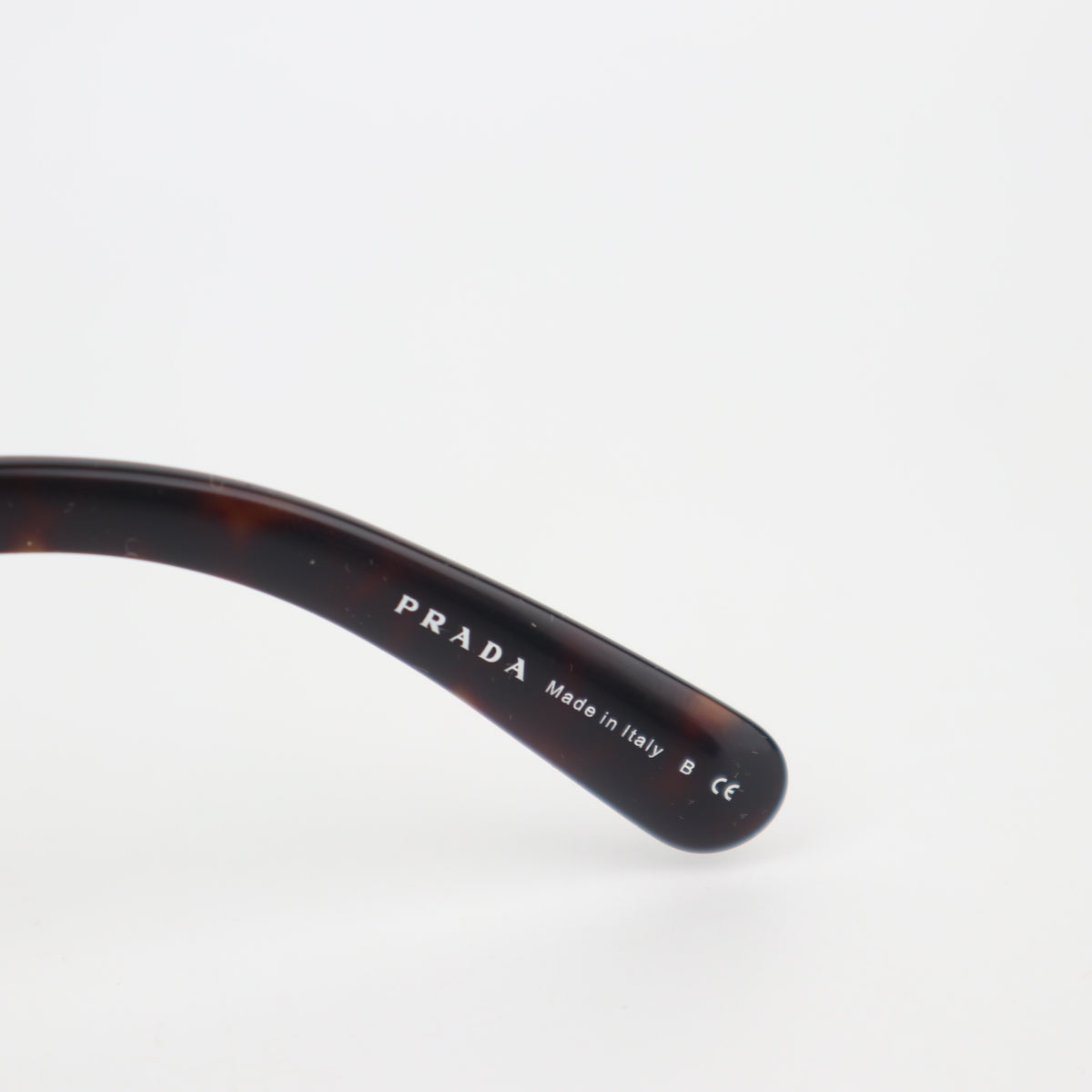 C2716 Prada Sunglasses Minimal Baroque Sunglasses | Pre-Owned Very Good Acetate / Metal