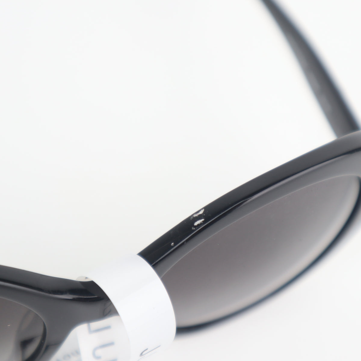 C2730 Chanel Sunglasses Sunglasses Black | Pre-Owned Very Good Black Acetate / Metal
