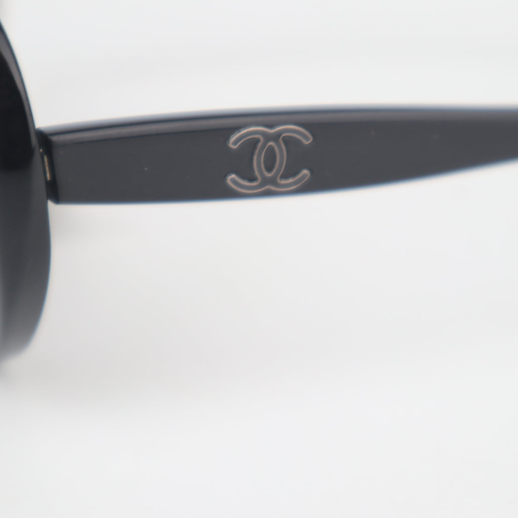 C2730 Chanel Sunglasses Sunglasses Black | Pre-Owned Very Good Black Acetate / Metal