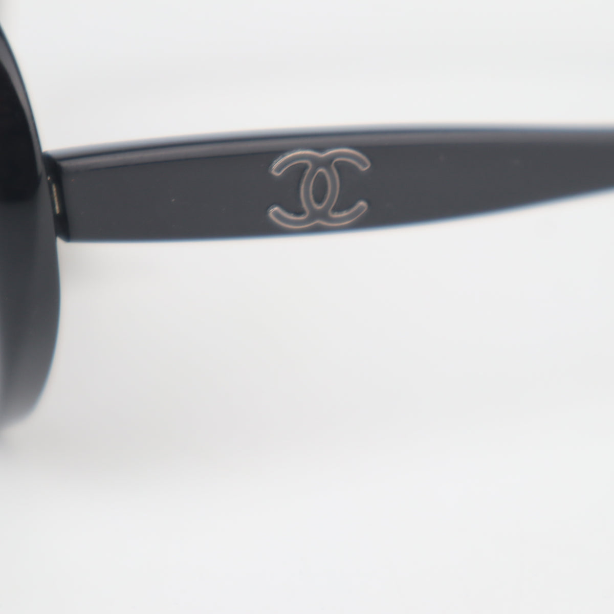 C2730 Chanel Sunglasses Sunglasses Black | Pre-Owned Very Good Black Acetate / Metal