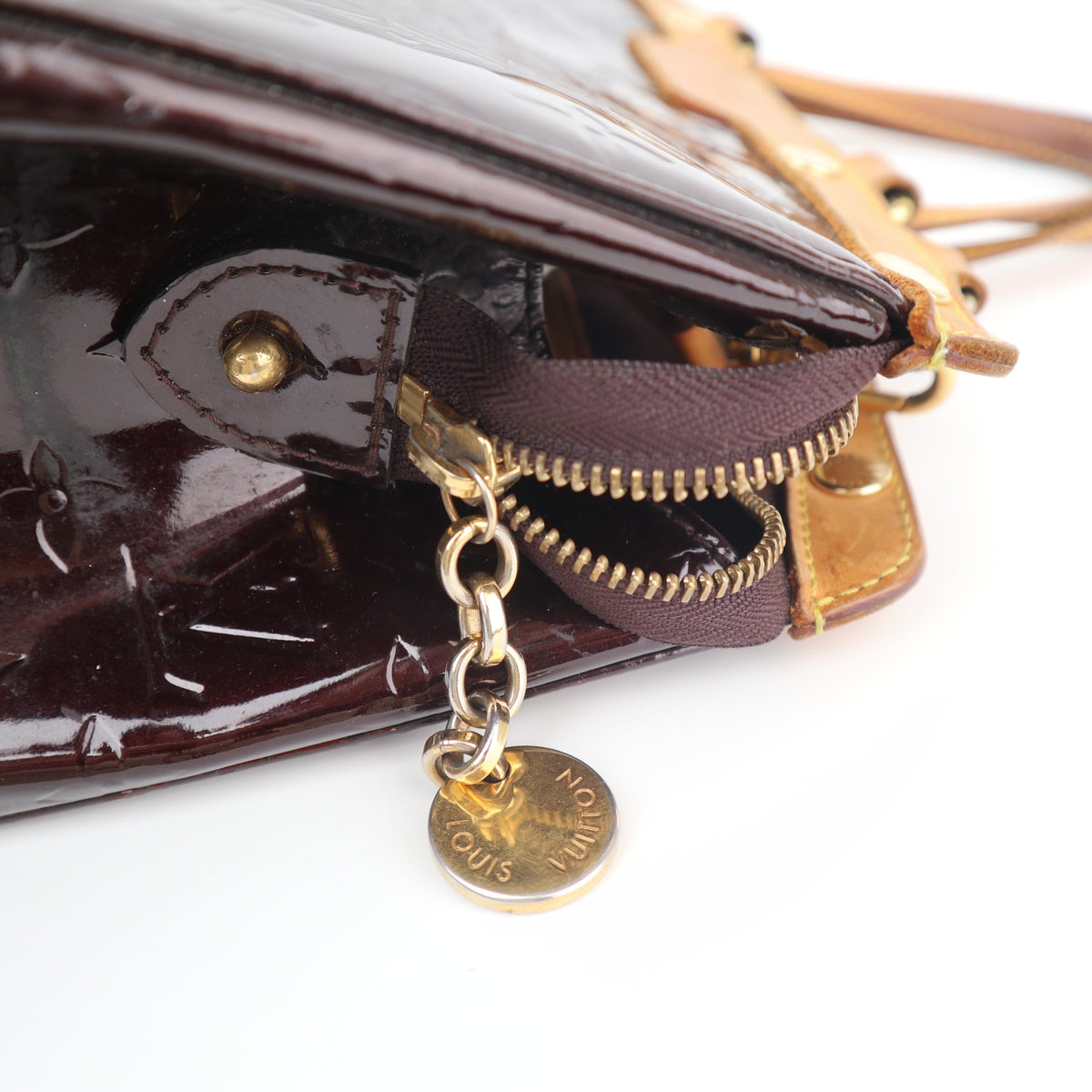 C2734 Louis Vuitton Top Handle Bag Monogram Vernis Brea MM | Pre-Owned Very Good Patent Leather Monogram Vernis