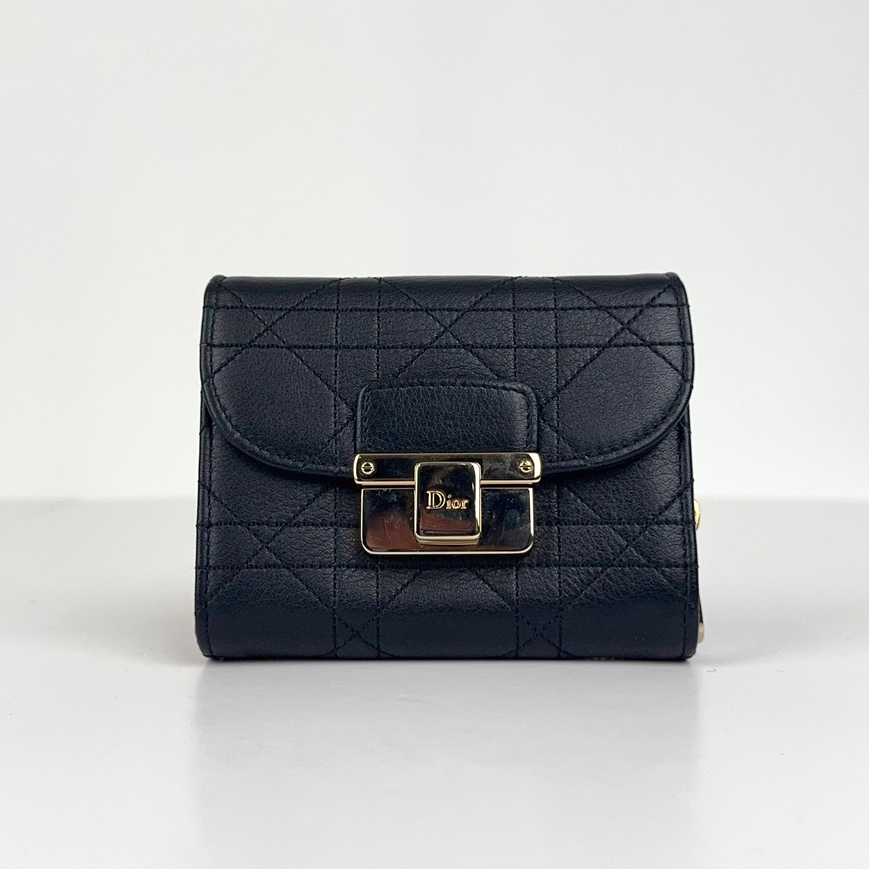 PRE OWNED-Dior Black Cannage Quilted Leather Diorling Compact Wallet