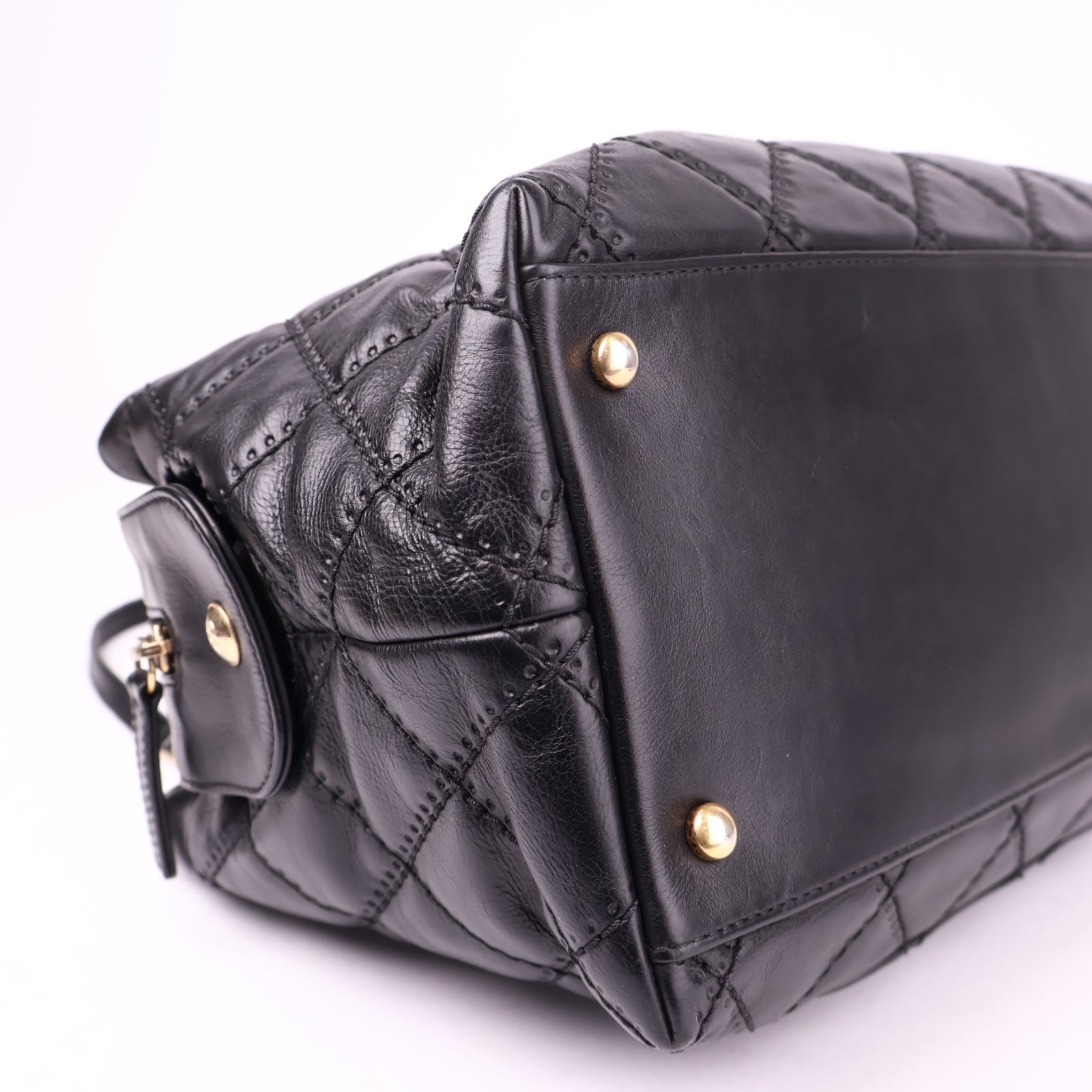 J1014 Chanel Black CC Quilted Leather Shoulder Bag- Pre Owned