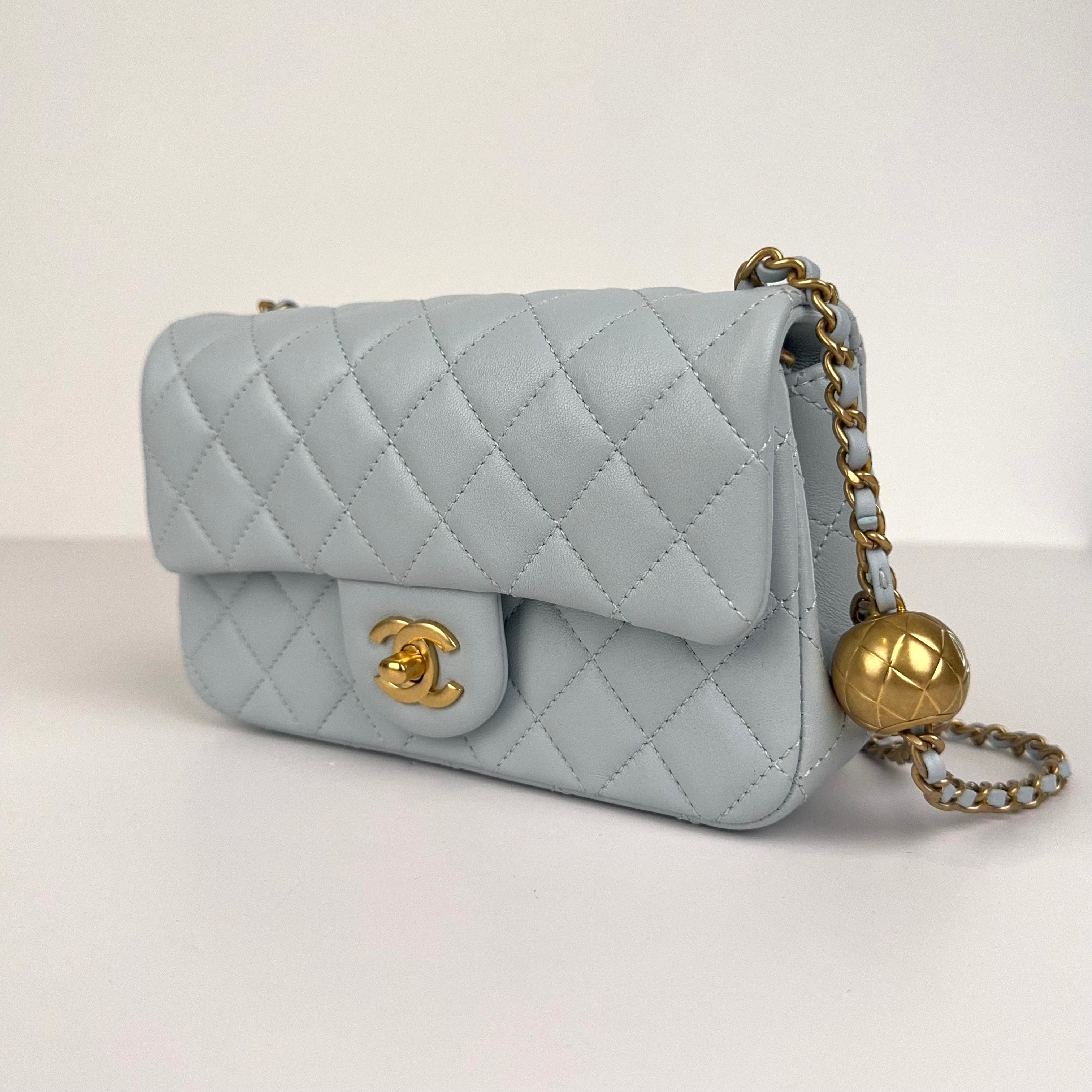 PRE OWNED-Chanel Sweet Camellia Adjustable Chain Flap Bag Quilted Lambskin Mini