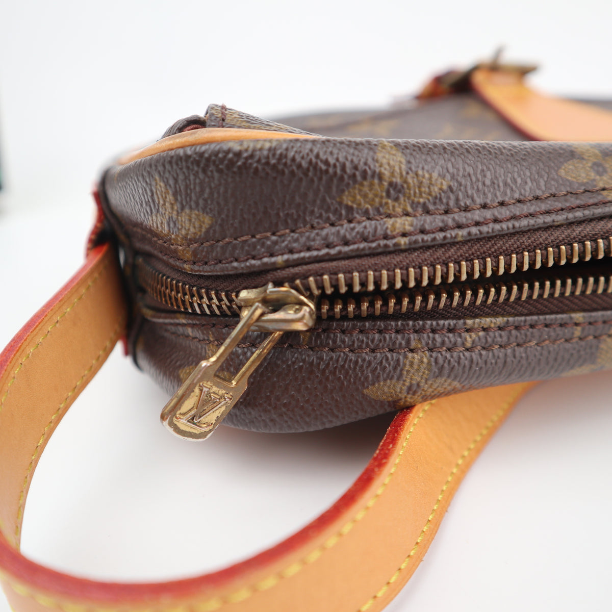 C2746R Louis Vuitton Crossbody Bag Monogram Jeune Fille | Pre-Owned Excellent Brown Canvas Monogram