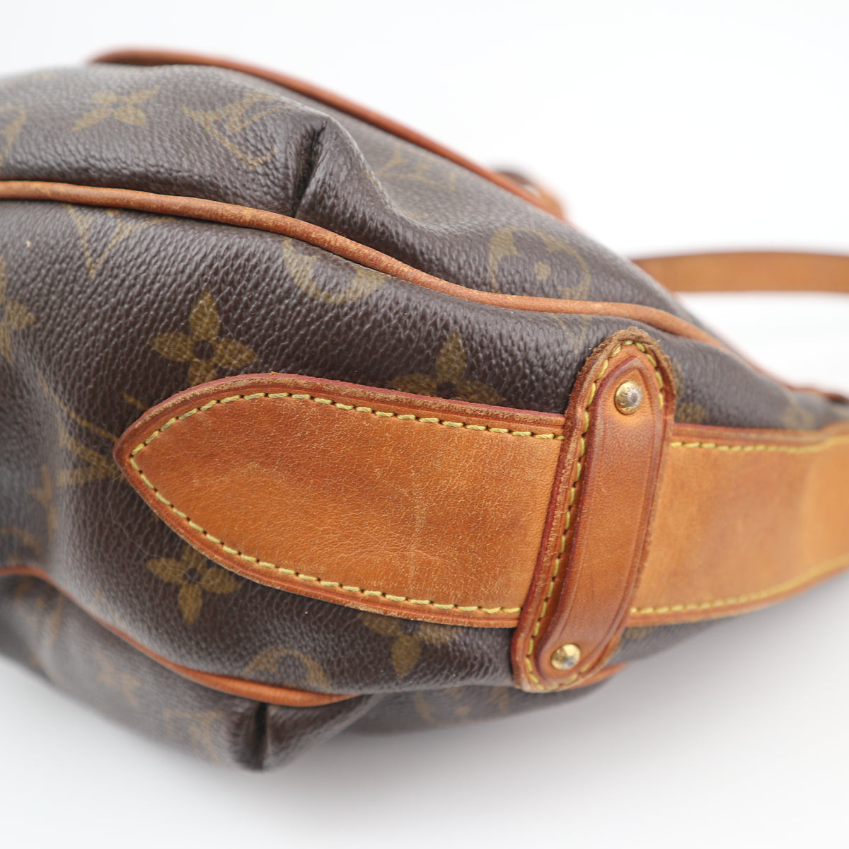 C2750 Louis Vuitton Shoulder Bag Monogram Tulum GM | Pre-Owned Good Brown Canvas Monogram