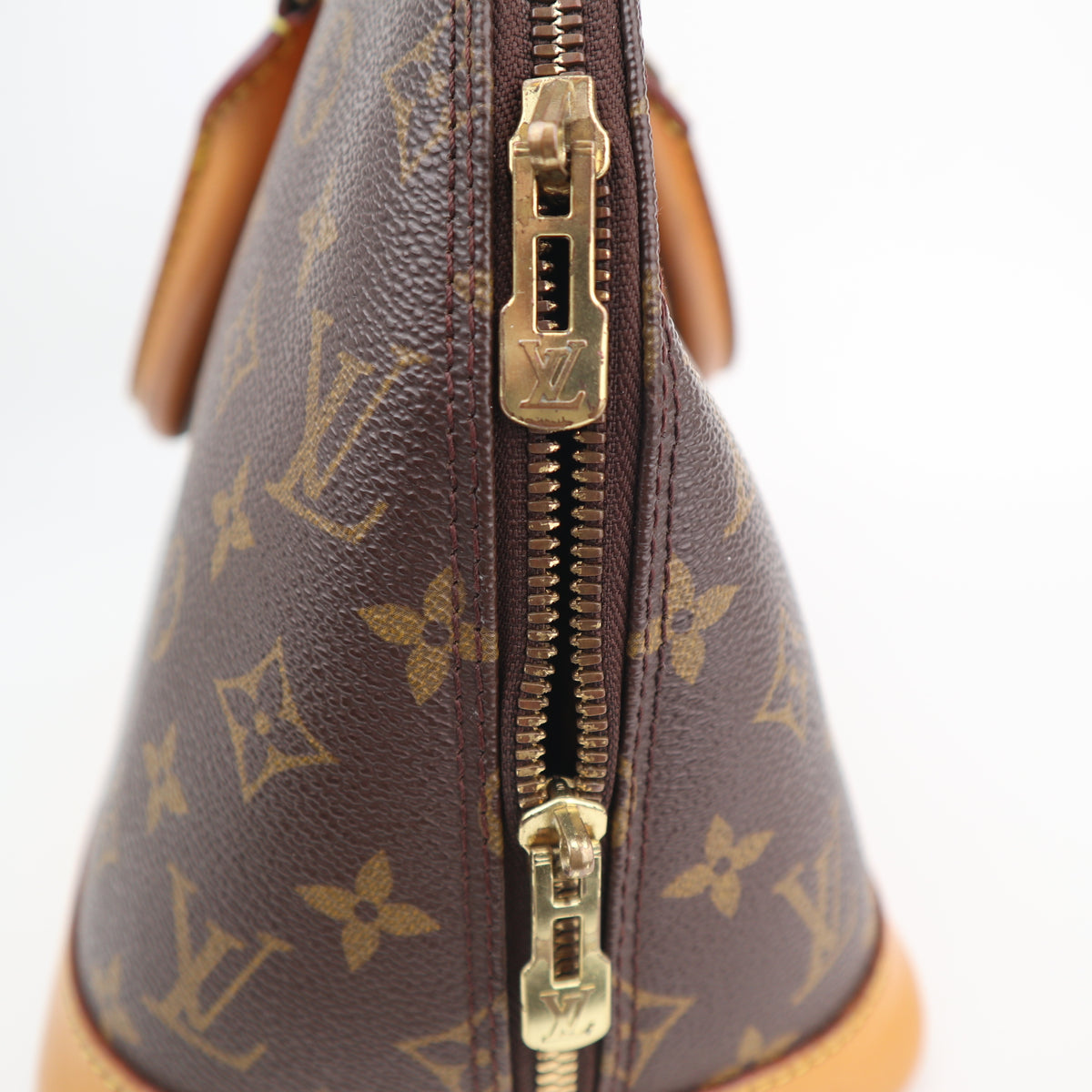 C2752R Louis Vuitton Top Handle Bag Monogram Alma PM | Pre-Owned Very Good Brown Canvas Monogram
