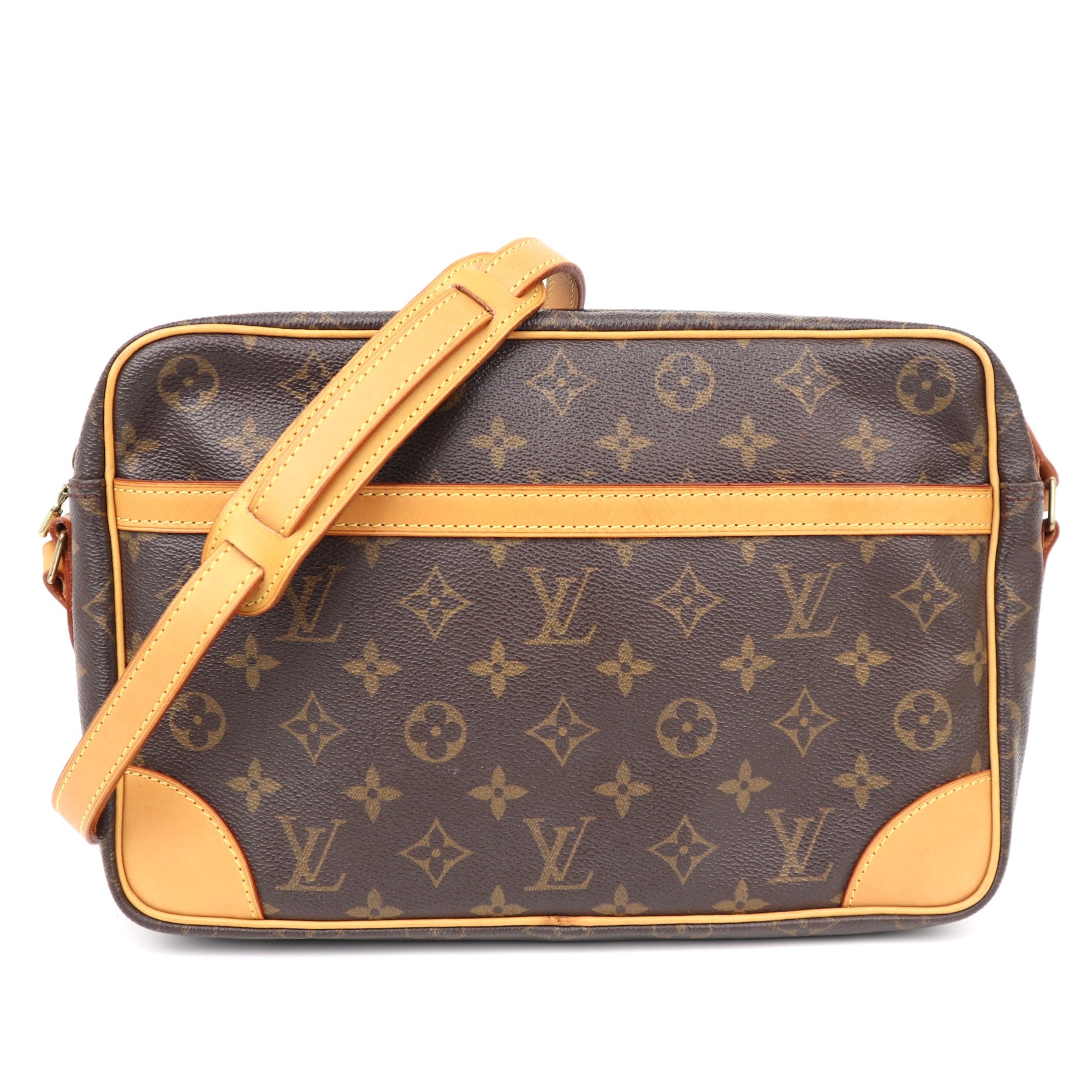 C1252R Louis Vuitton Trocadero 30 Cross Body Bag -Pre Owned