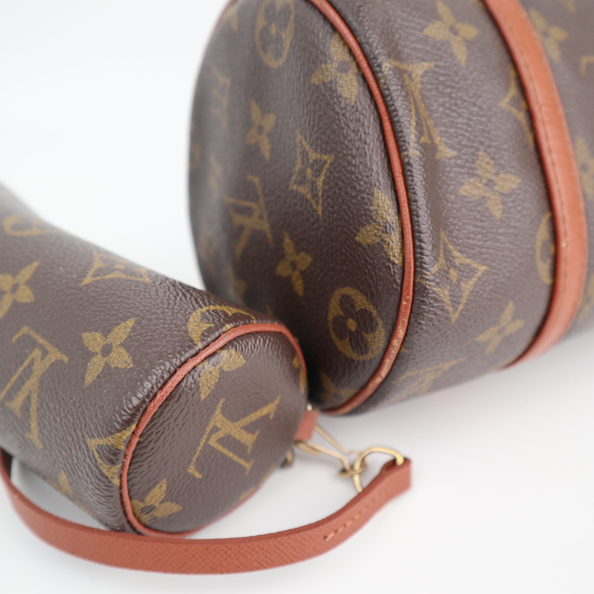Louis Vuitton Monogram Canvas Papillon 26 Shoulder Bag C1808R | Pre-Owned Very Good Brown Monogram Canvas