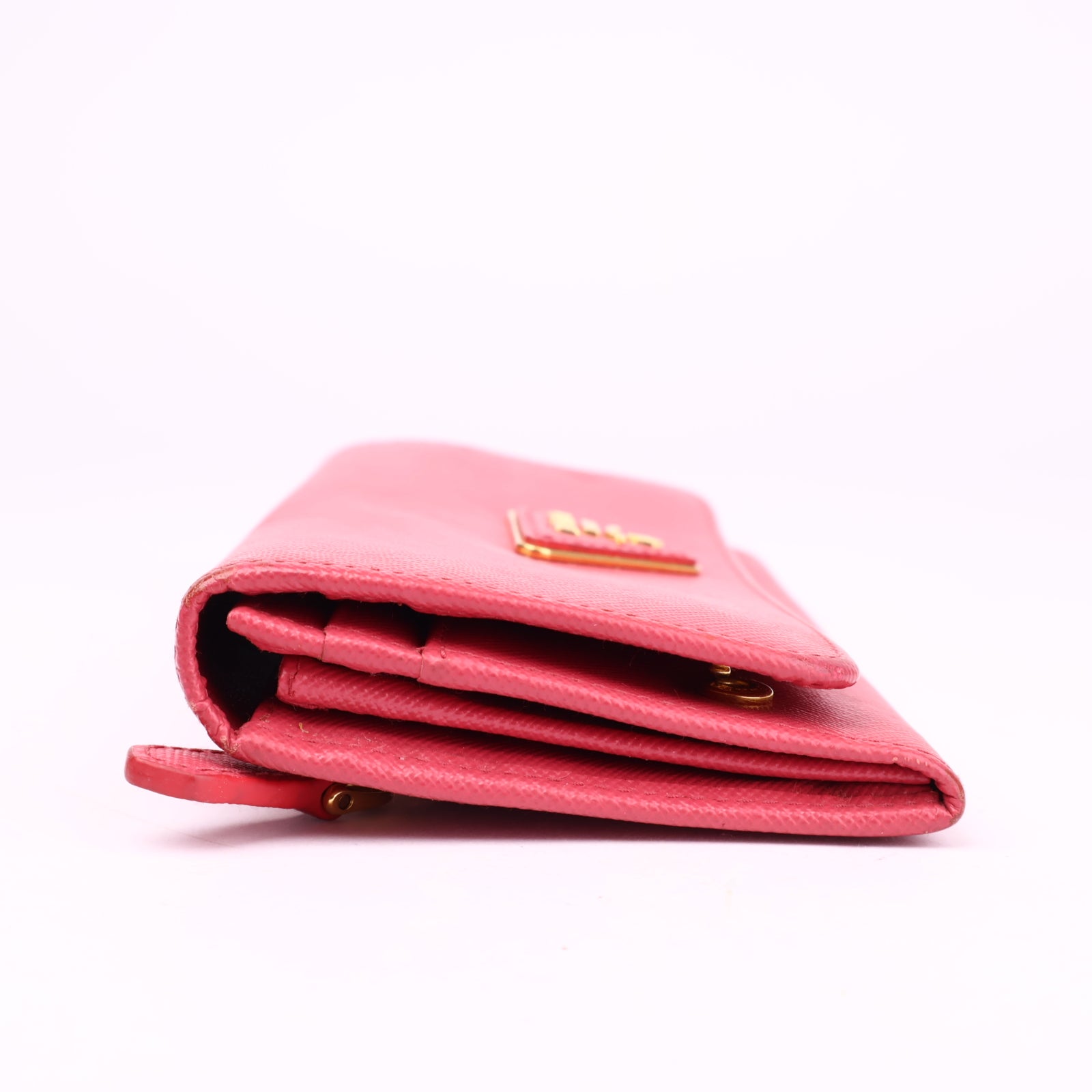 J1042 Prada Saffiano Triangle Fold Wallet - Pre Owned