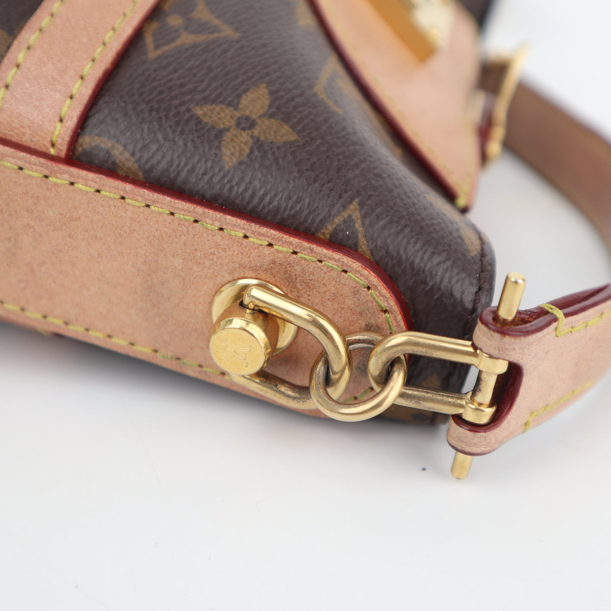 C2761 Louis Vuitton Top Handle Bag Monogram Duffle Bag | Pre-Owned Very Good Brown Monogram Canvas