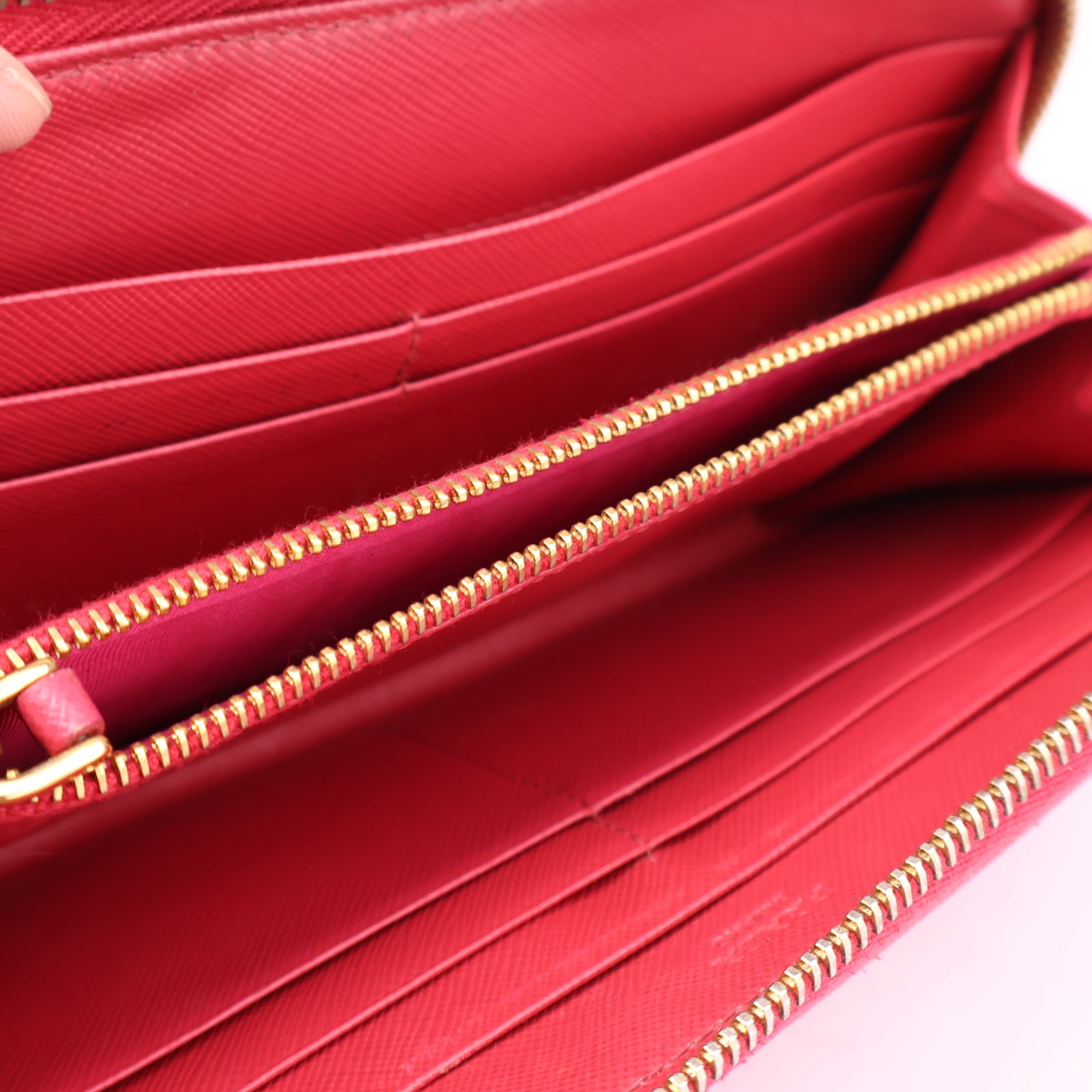 J1046 Prada Red Saffiano Fiocco Bow Long Wallet- Pre Owned