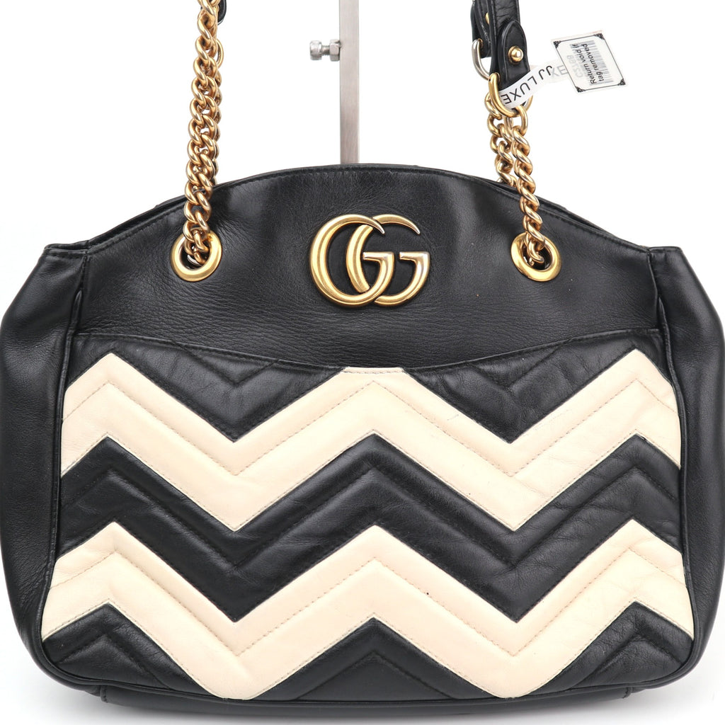 C2768 Gucci Tote Bag GG Marmont Wavy Chevron Stripe Tote Bag | Pre-Owned Very Good GG Logo, Chevron Canvas