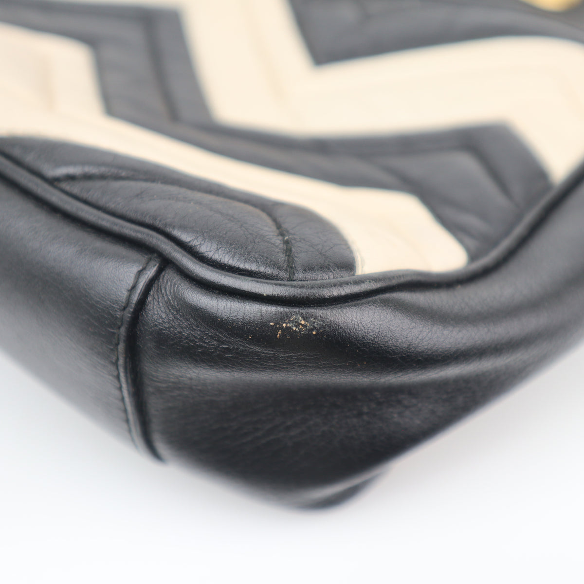C2768 Gucci Tote Bag GG Marmont Wavy Chevron Stripe Tote Bag | Pre-Owned Very Good GG Logo, Chevron Canvas
