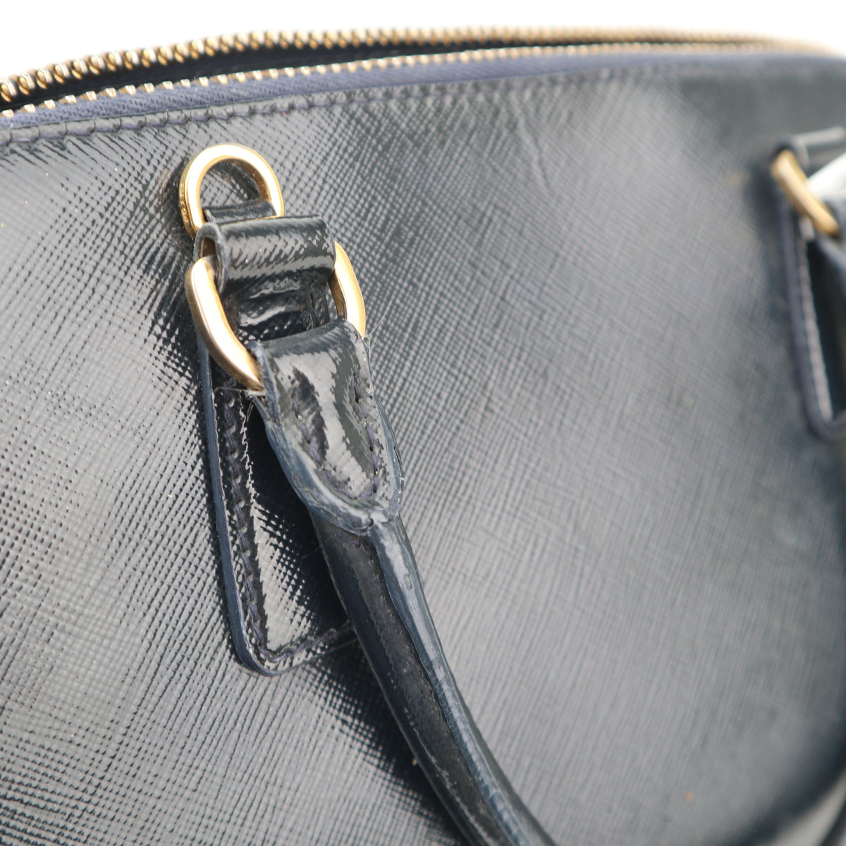 C2776 Prada Top Handle Bag Saffiano Lux Promenade Medium | Pre-Owned Very Good Leather