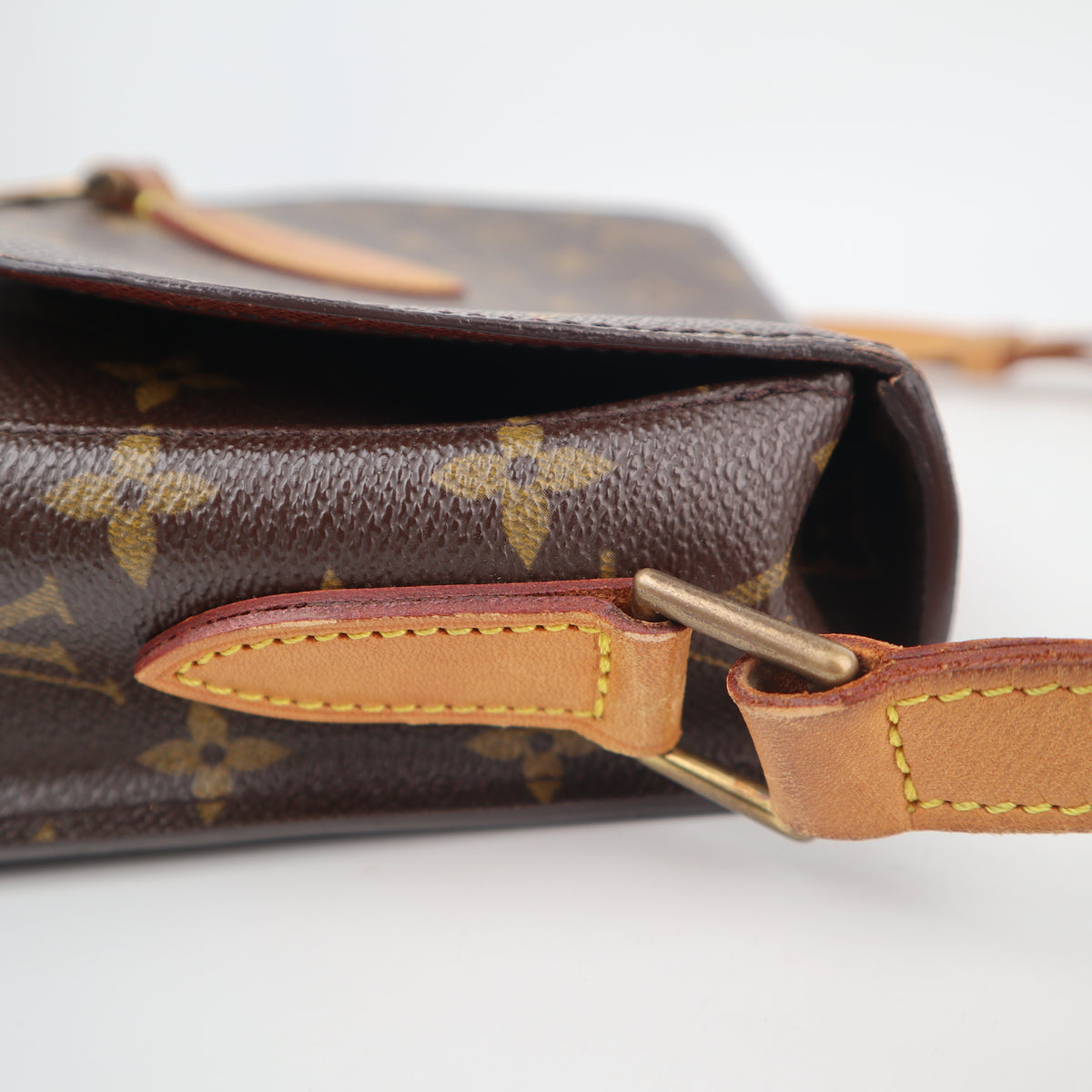 C2779 Louis Vuitton Crossbody Bag Monogram Saint Cloud GM | Pre-Owned Very Good Brown Monogram Canvas