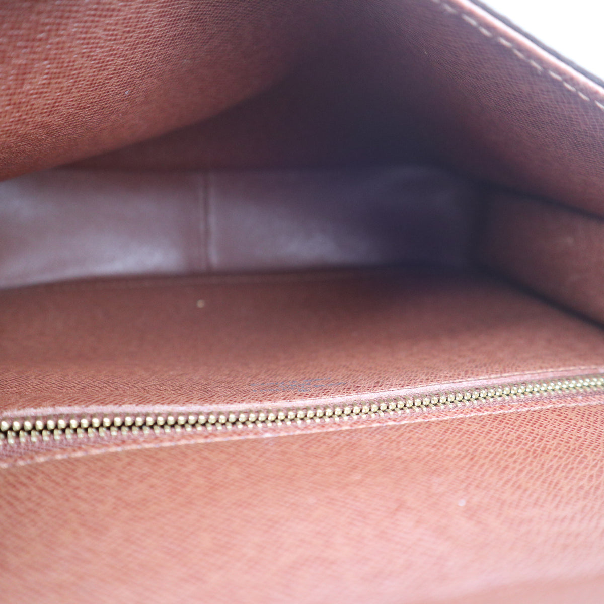 C2779 Louis Vuitton Crossbody Bag Monogram Saint Cloud GM | Pre-Owned Very Good Brown Monogram Canvas