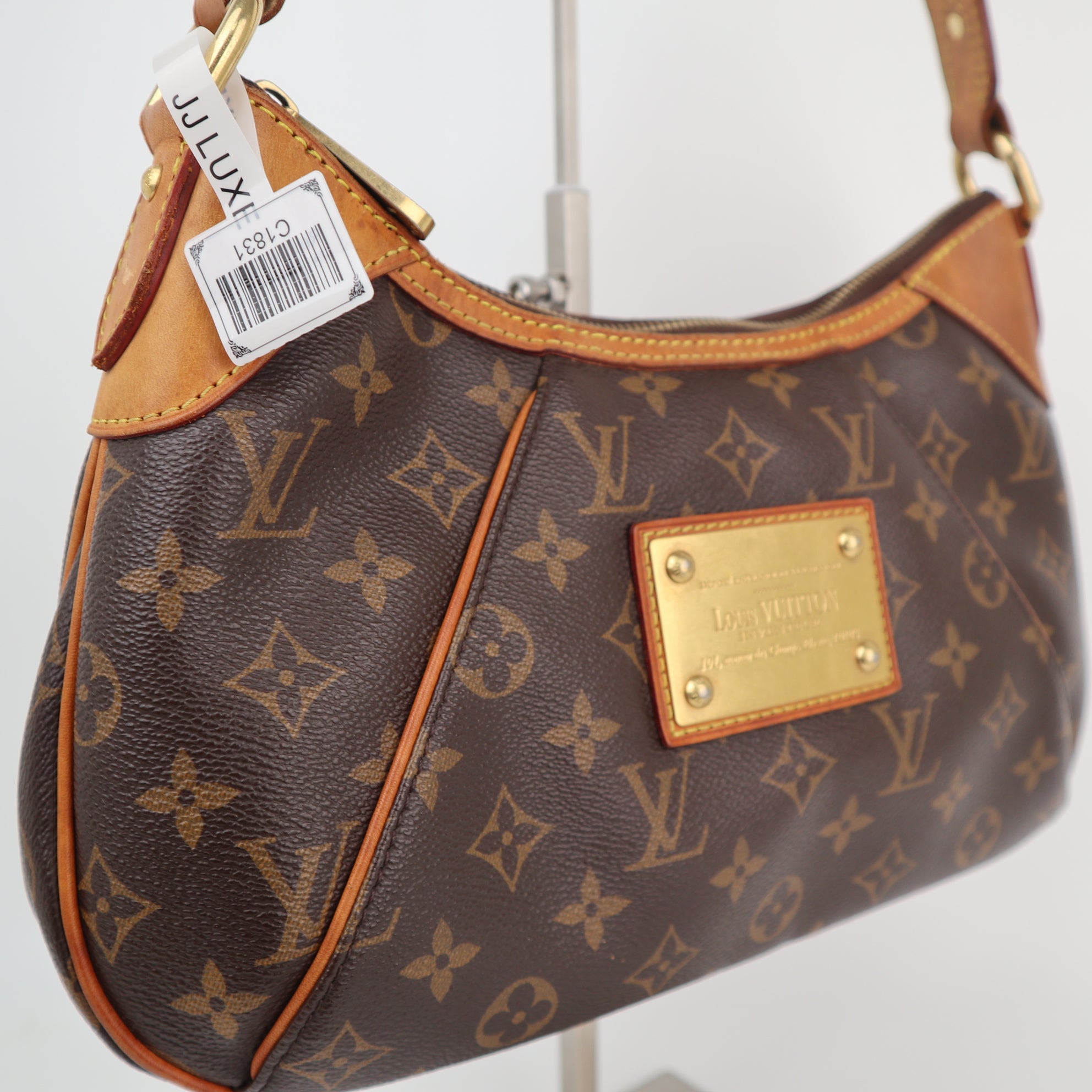 Louis Vuitton Monogram Canvas Thames PM Shoulder Bag C1831 | Pre-Owned Very Good Brown Monogram Canvas
