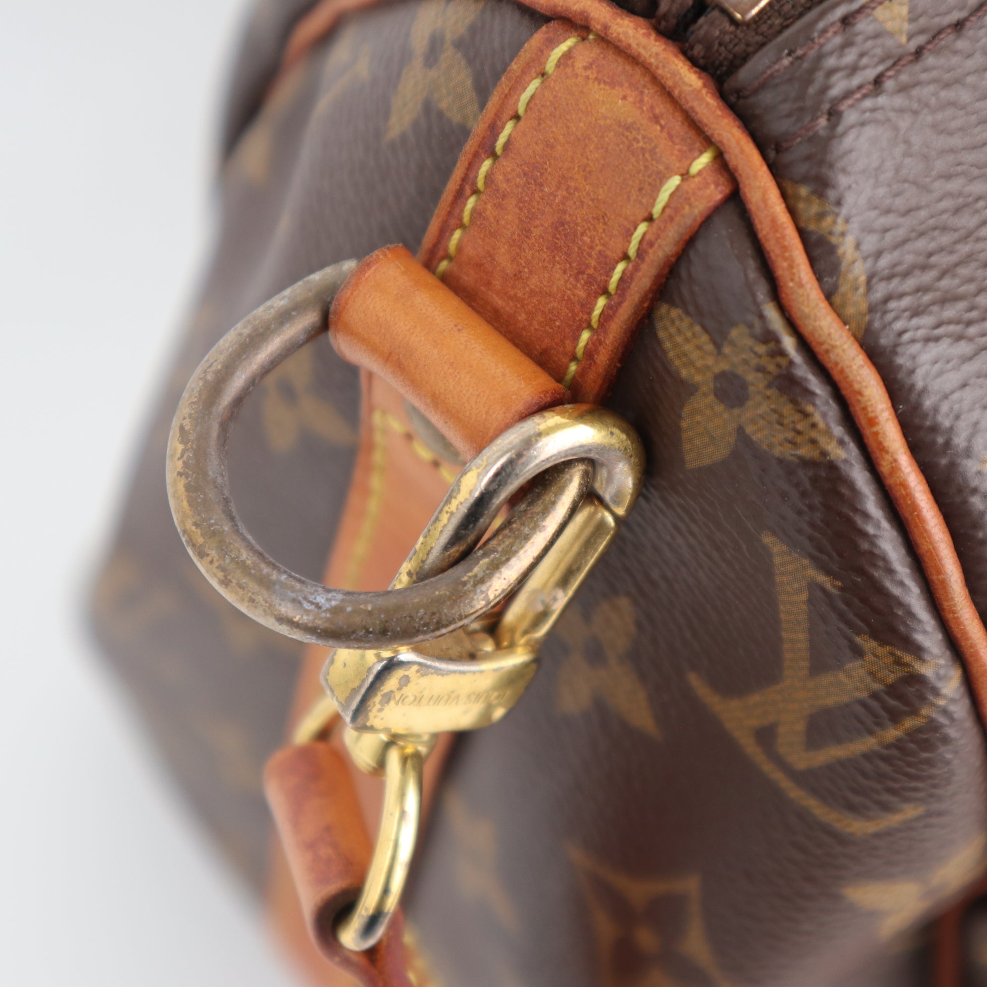 Louis Vuitton Monogram Canvas Speedy Bandoulière 30 Crossbody Bag C1837 | Pre-Owned Very Good Brown Monogram Canvas