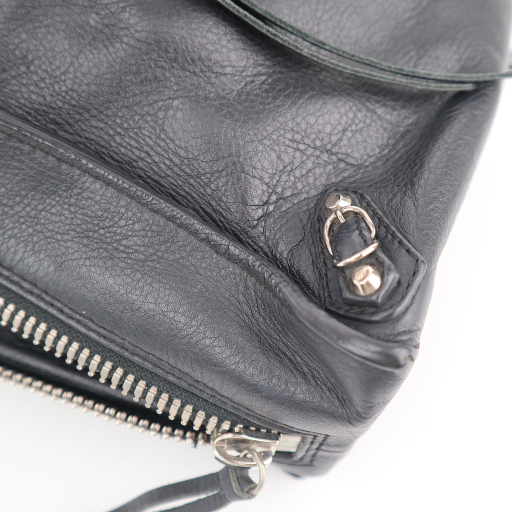 C2794 Balenciaga Tote Bag Balenciaga Papier A6 Zip Around e Black | Pre-Owned Very Good Black Leather