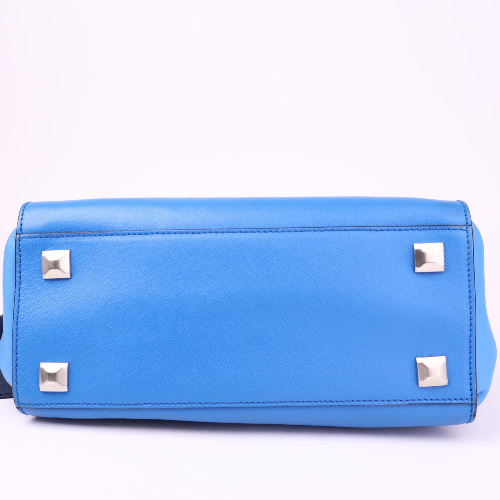 J3539 MCM leather 2 ways bag- Pre Owned