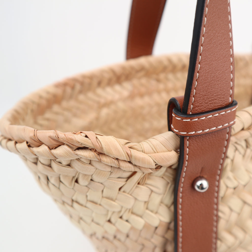 C2796 Loewe Bucket Bag Small Basket Bag In Palm Leaf And Calfskin | Pre-Owned Excellent Natural Leather, Palm Leaf