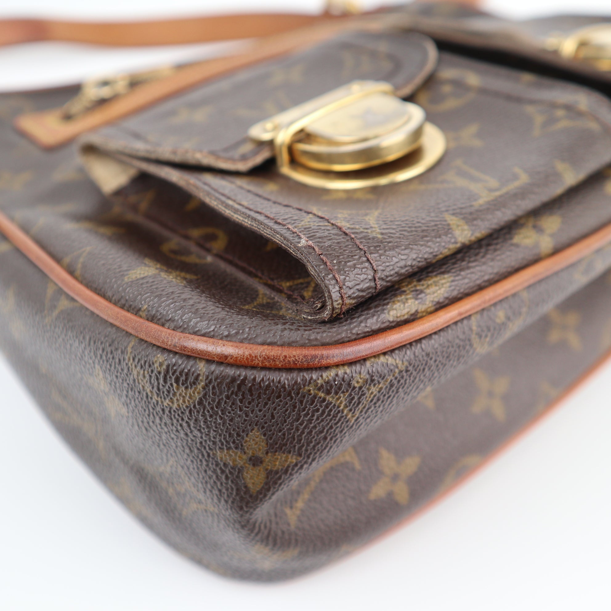 Louis Vuitton Monogram Canvas Hudson GM Shoulder Bag C1845 | Pre-Owned Very Good Brown Monogram Canvas