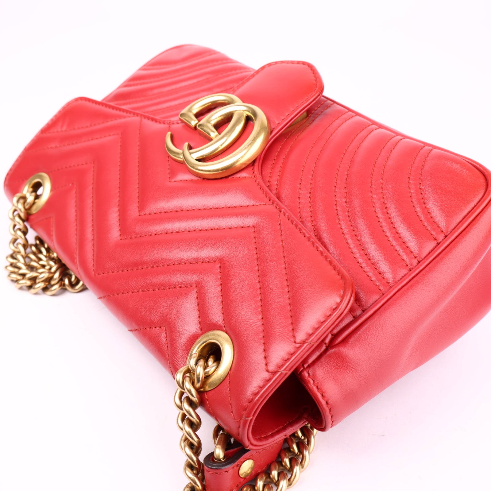 J3558 Gucci Red Leather Medium GG Marmont Bag- Pre Owned