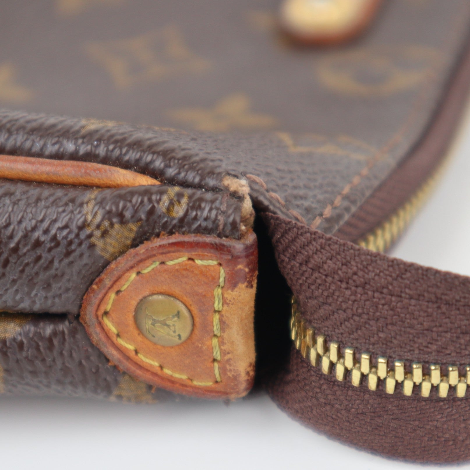 Louis Vuitton Monogram Canvas Eva Clutch Clutch Bag C1855 | Pre-Owned Very Good Brown Monogram Canvas