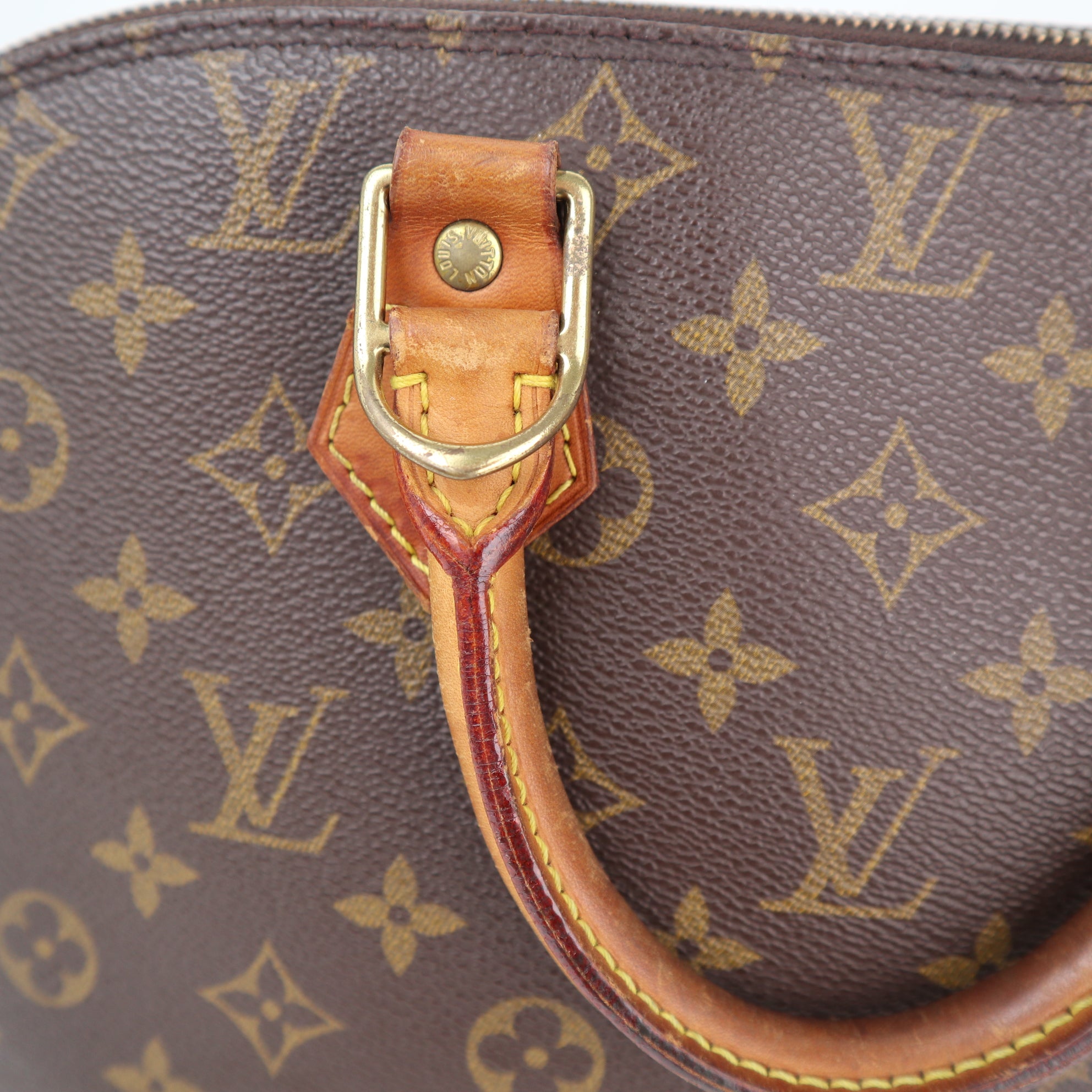 Louis Vuitton Monogram Canvas Alma PM Top Handle Bag C1858 | Pre-Owned Very Good Brown Monogram Coated canvas, leather trim
