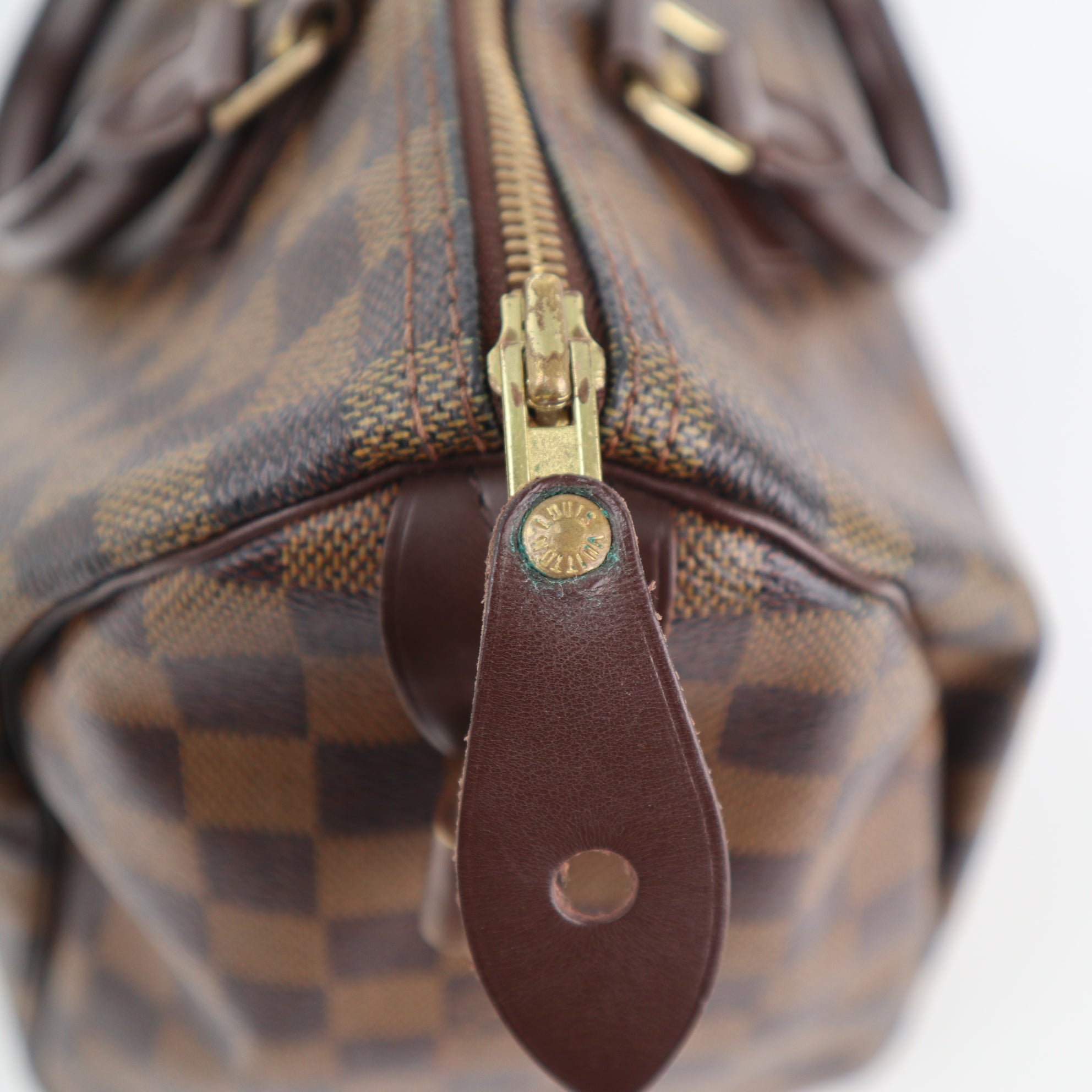 Louis Vuitton Damier Ebene Speedy 30 Top Handle Bag C1859 | Pre-Owned Very Good Brown Damier Ebene Coated canvas, leather trim