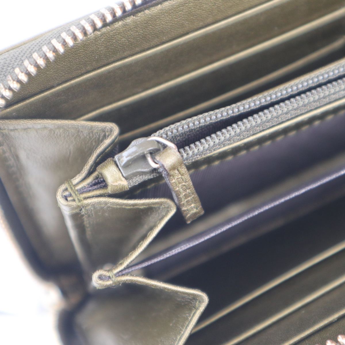 C2816 Gucci Wallet GG Canvas Sukey Zip Around Wallet | Pre-Owned Very Good Brown GG Canvas Canvas