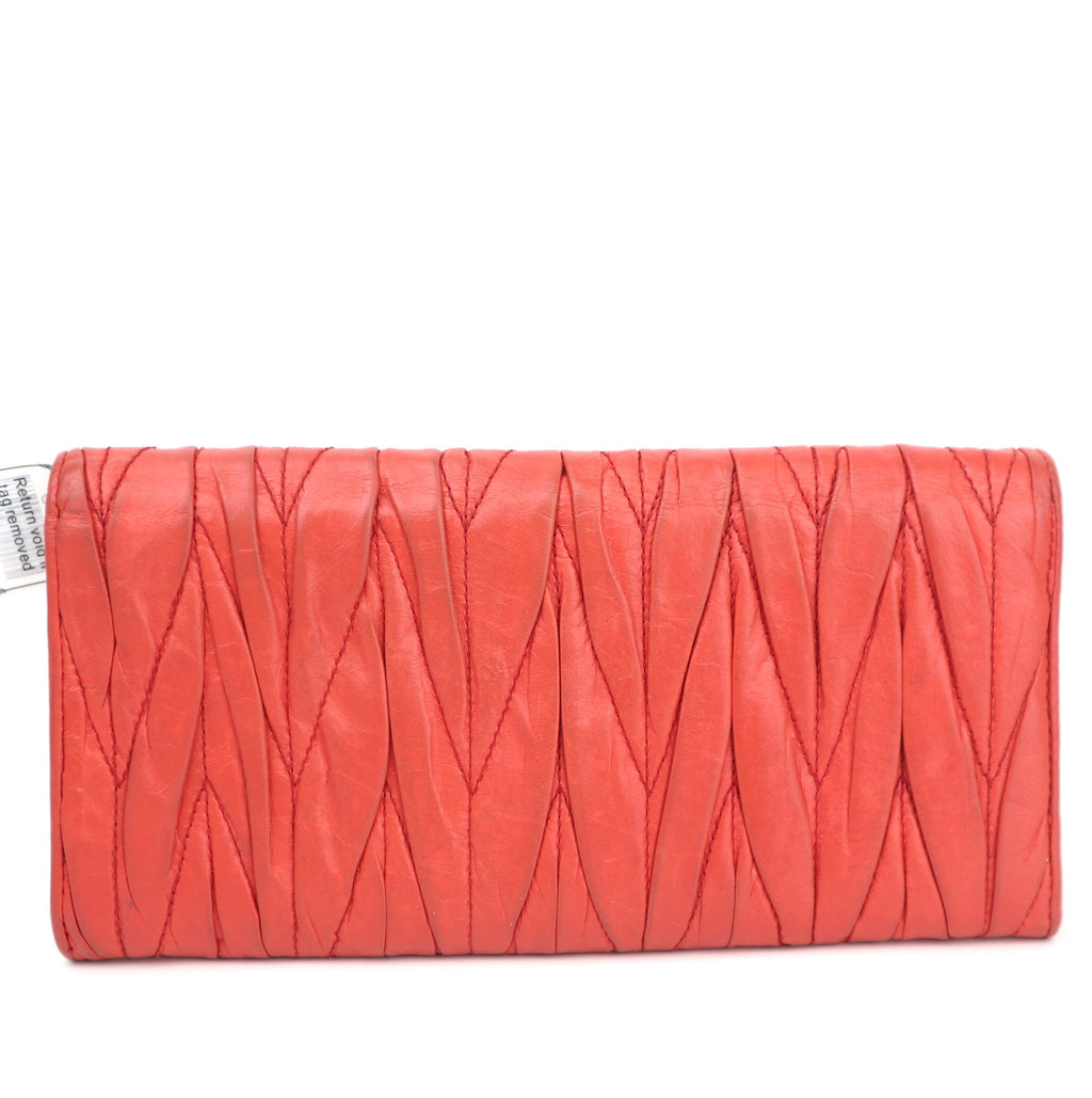 C2819 Miu Miu Wallet Matelassé Long Wallet | Pre-Owned Very Good Matelassé Leather