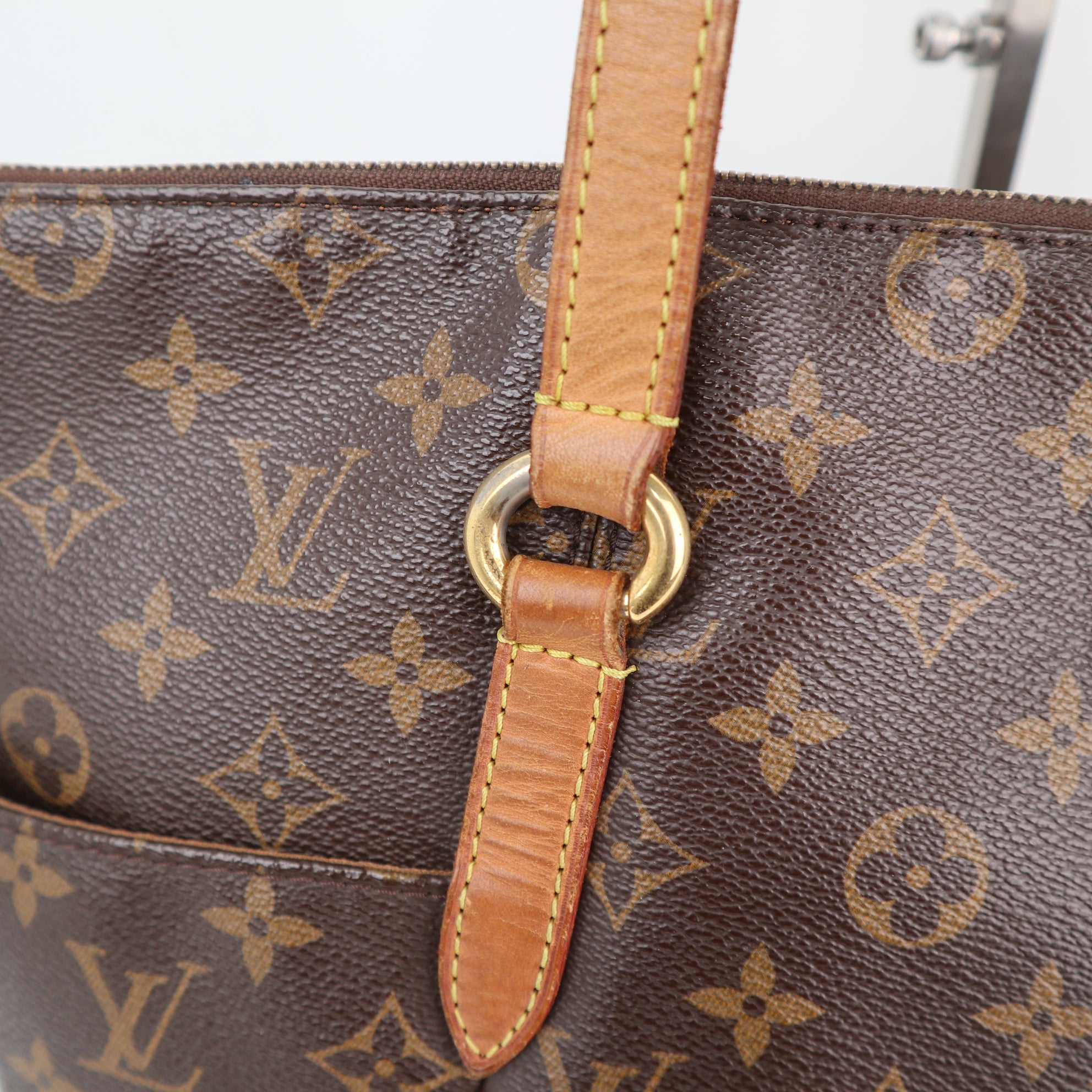 Louis Vuitton Monogram Canvas Totally MM Tote Bag C1864# | Pre-Owned Very Good Brown Monogram Coated canvas, leather trim