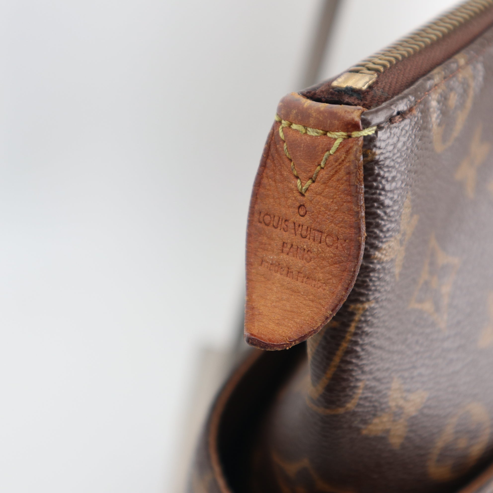 Louis Vuitton Monogram Canvas Totally MM Tote Bag C1864# | Pre-Owned Very Good Brown Monogram Coated canvas, leather trim