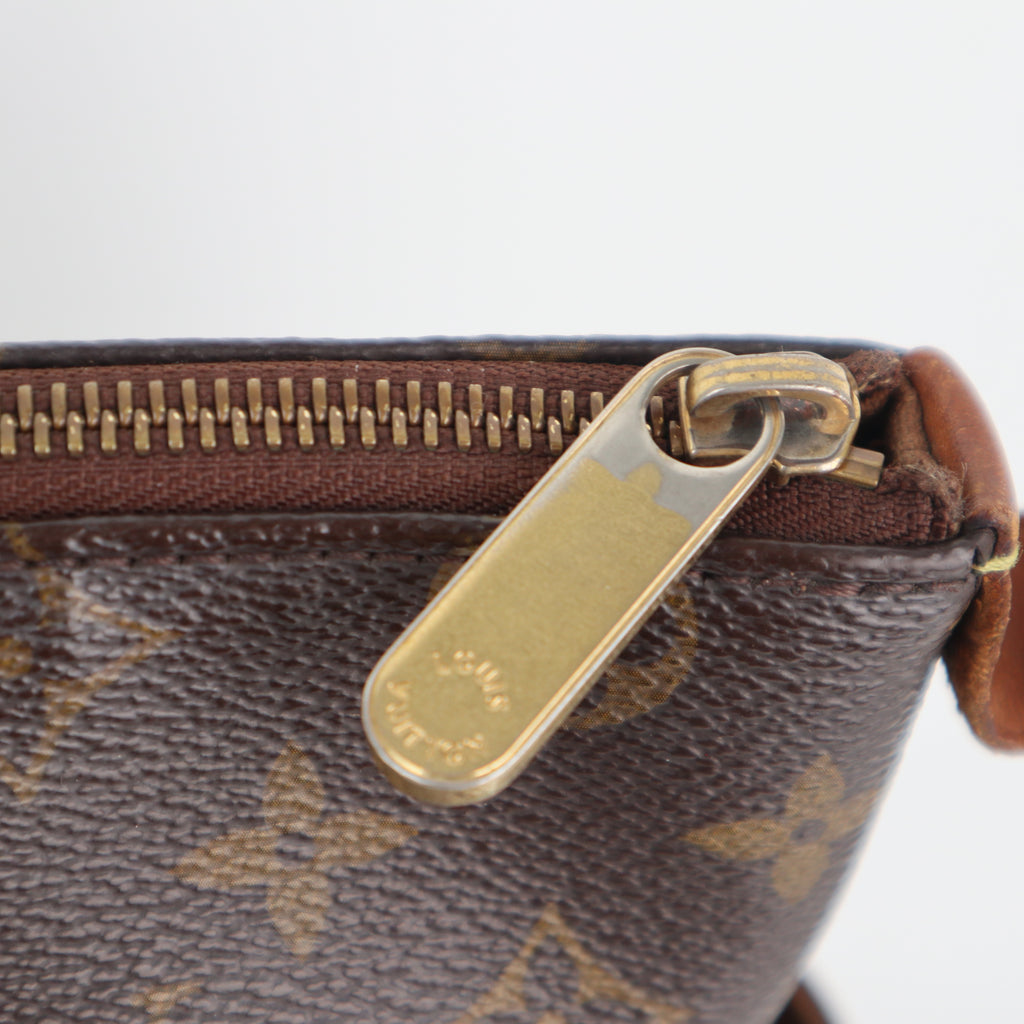 Louis Vuitton Monogram Canvas Totally MM Tote Bag C1865 | Pre-Owned Very Good Brown Monogram Coated canvas, leather trim