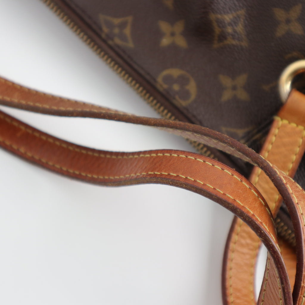Louis Vuitton Monogram Canvas Totally MM Tote Bag C1866 | Pre-Owned Very Good Brown Monogram Coated canvas, leather trim