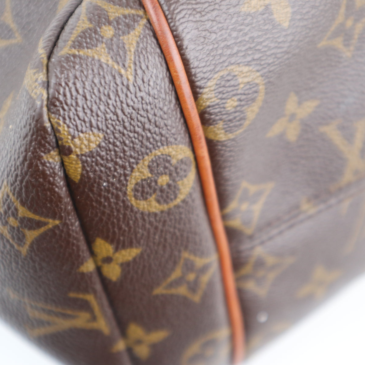 Louis Vuitton Monogram Canvas Totally MM Tote Bag C1866 | Pre-Owned Very Good Brown Monogram Coated canvas, leather trim