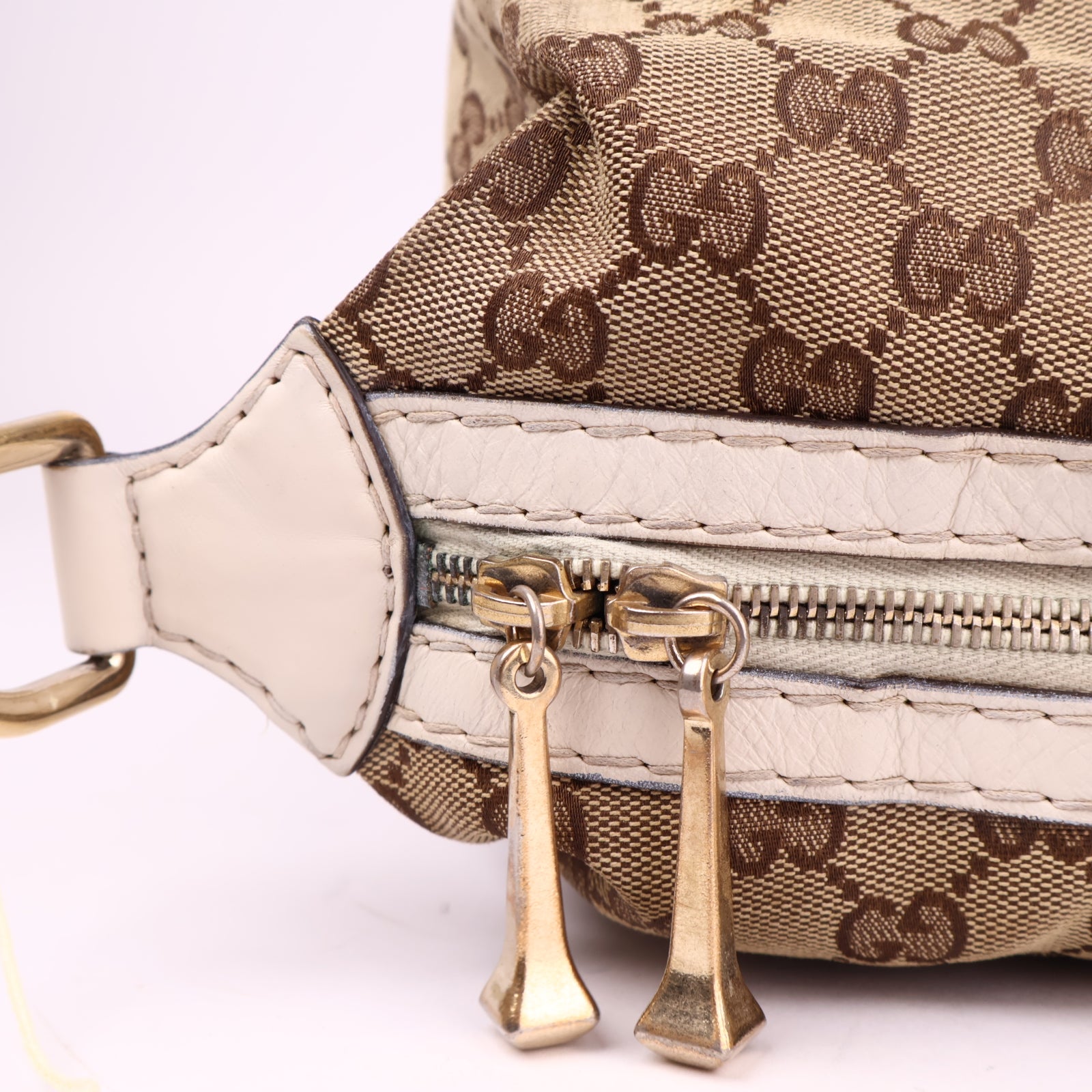 J3570 Gucci GG Canvas Horsebit Nail Boston Bag- Pre Owned