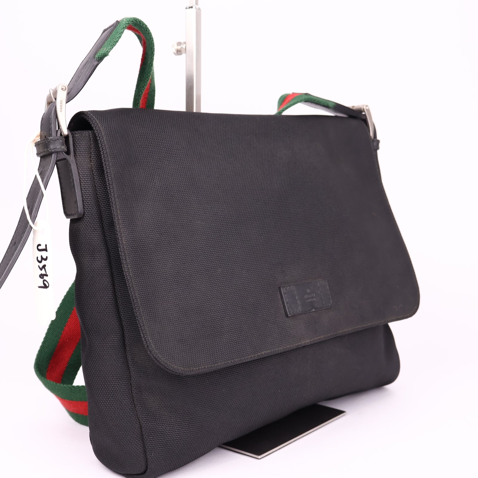 OJ3569 Gucci Web Shoulder Bag Vintage- Pre Owned