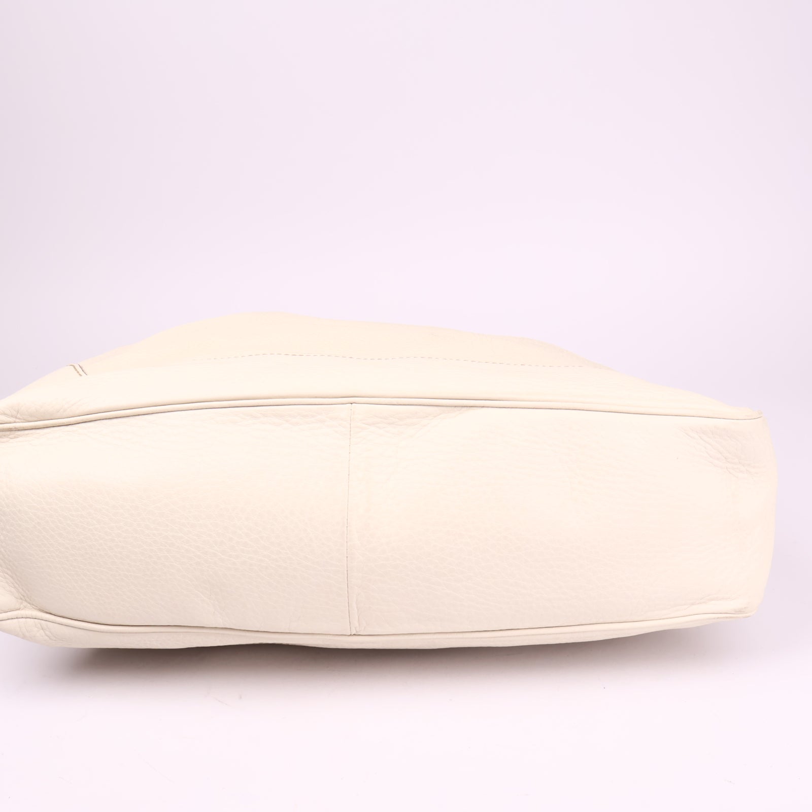 J3567 Gucci Cream Grained Leather Bamboo Handle Shoulder Bag- Pre Owned