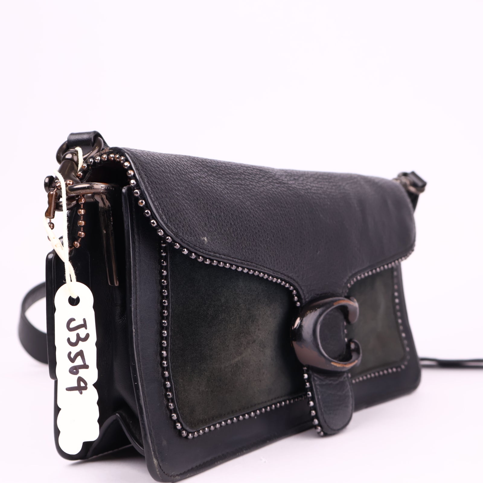 J3564 COACH Tabby Leather Shoulder Bag- Pre Owned