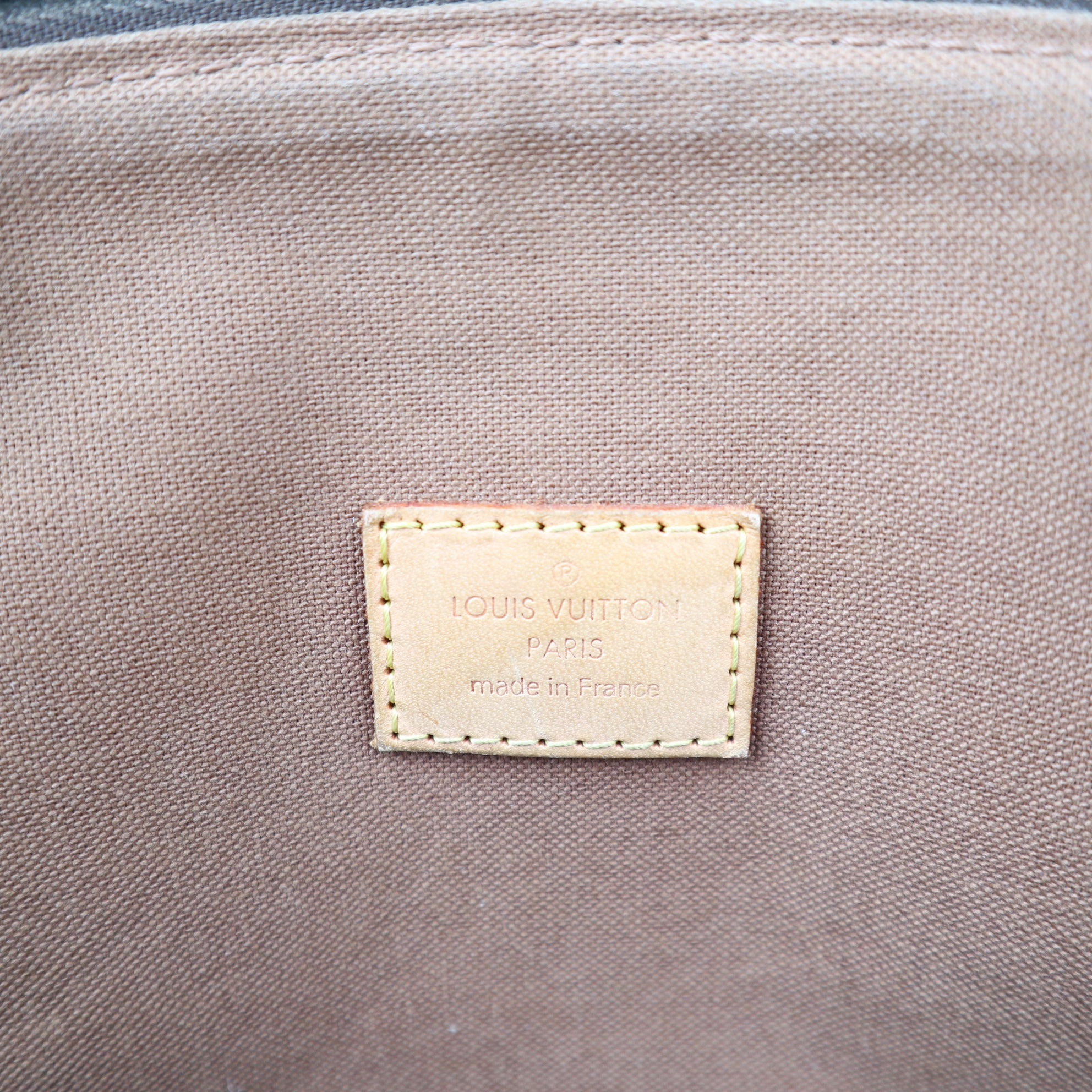 C1297 Louis Vuitton Monogram Canvas Lockit Horizontal Bag -Pre Owned