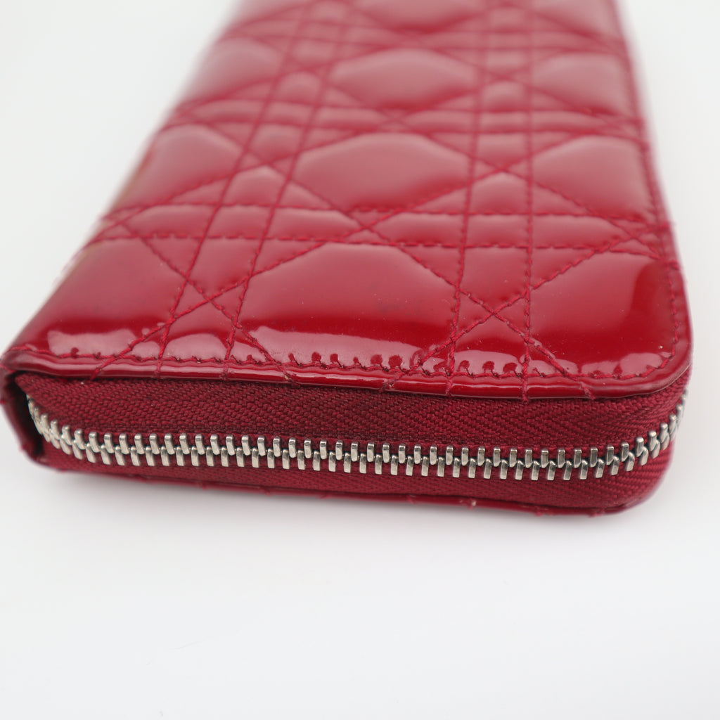C2833 Christian Dior Wallet Lady Dior Cannage Zip Around Wallet Red Patent Leather | Pre-Owned Very Good Red Cannage Leather, Patent leather