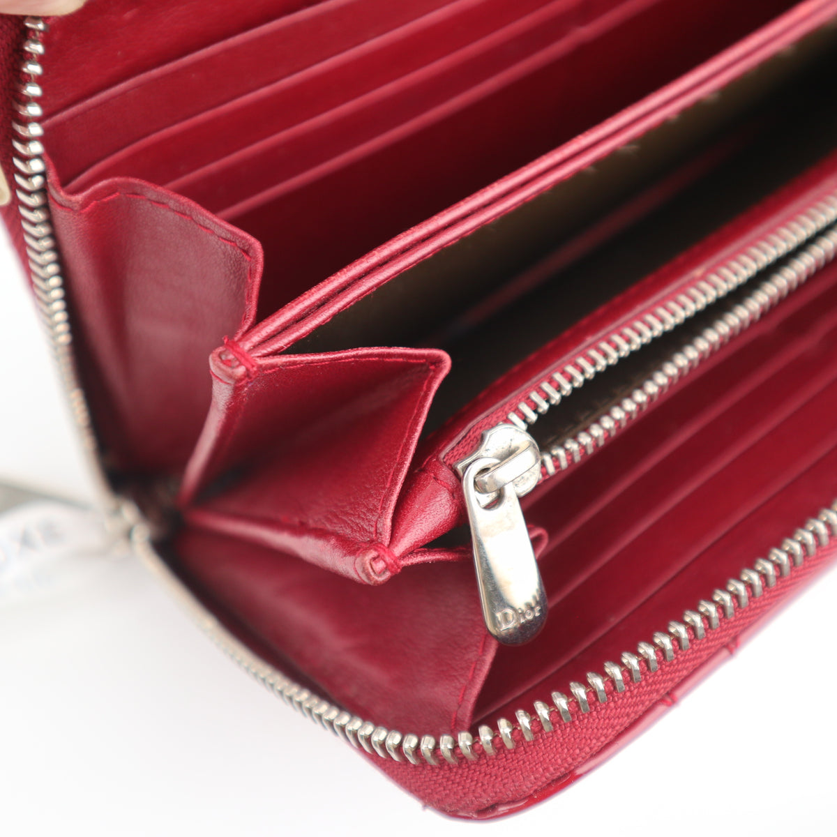 C2833 Christian Dior Wallet Lady Dior Cannage Zip Around Wallet Red Patent Leather | Pre-Owned Very Good Red Cannage Leather, Patent leather
