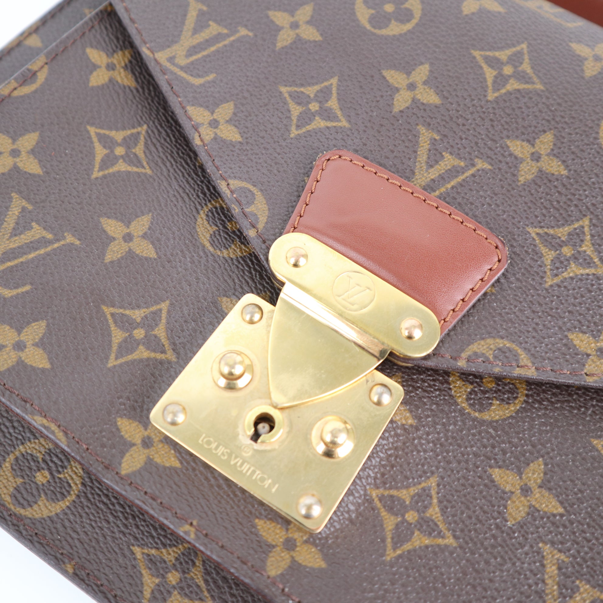 Louis Vuitton Monogram Monceau Shoulder Bag C1875R | Pre-Owned Very Good Brown Monogram Coated canvas, leather trim