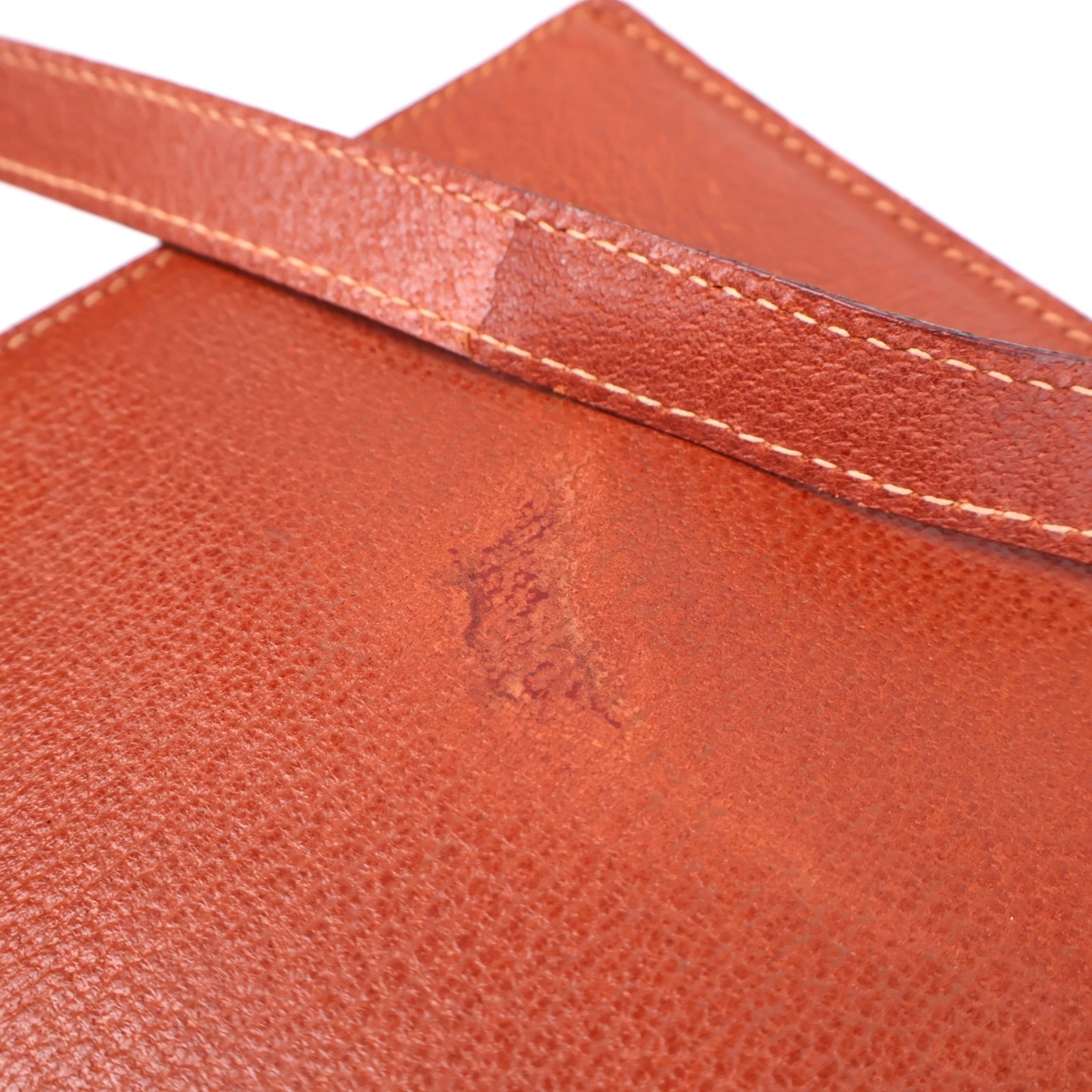 J3608 Gucci Leather Messenger Bag- Pre Owned